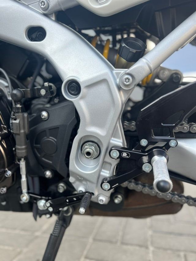 XSR900 GP REARSETS