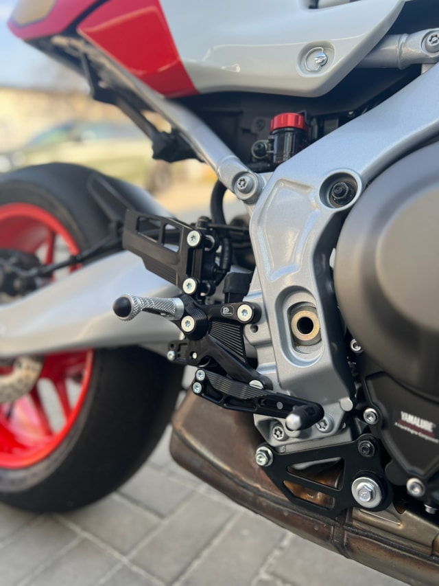 XSR900 BLACK REARSETS