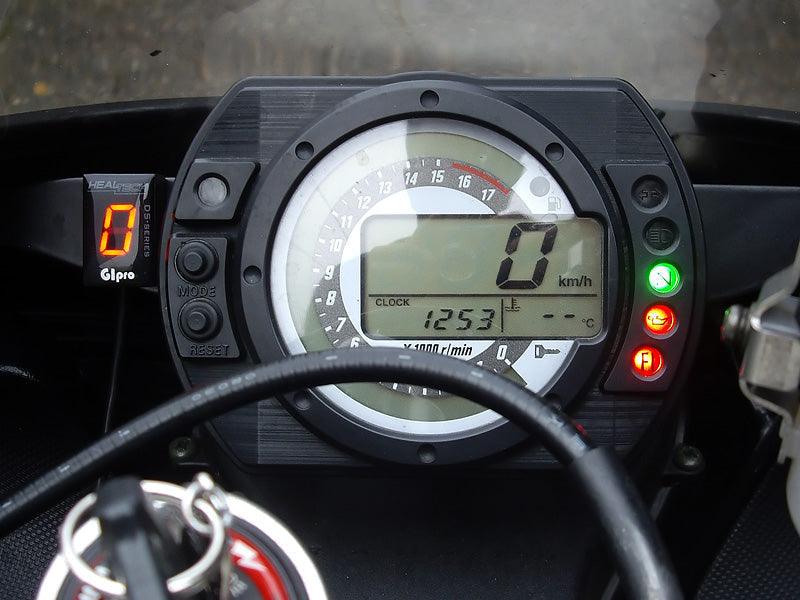 KAWASAKI NINJA 650 AND NINJA 650R HEALTECH GEAR INDICATOR
