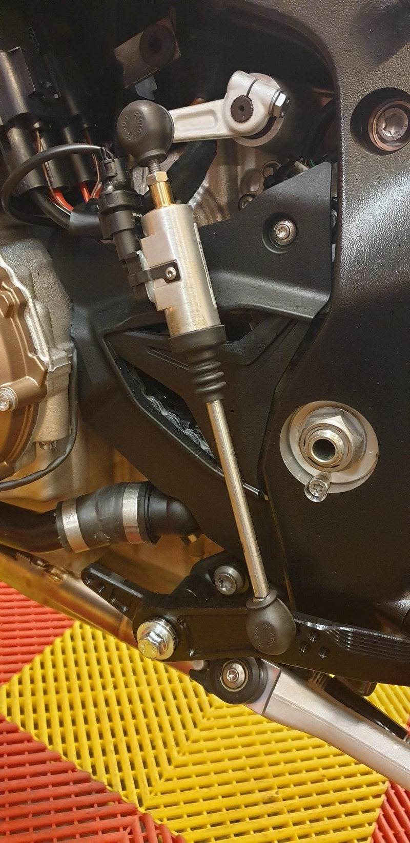 BMW S1000RR PP TUNING REARSETS 2019 TO 2021 - ukroadandrace